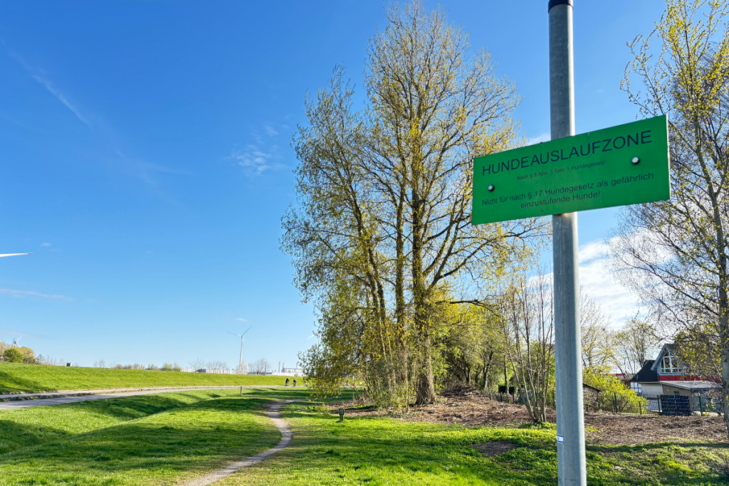 Hundewiese in Finkenwerder, Schild